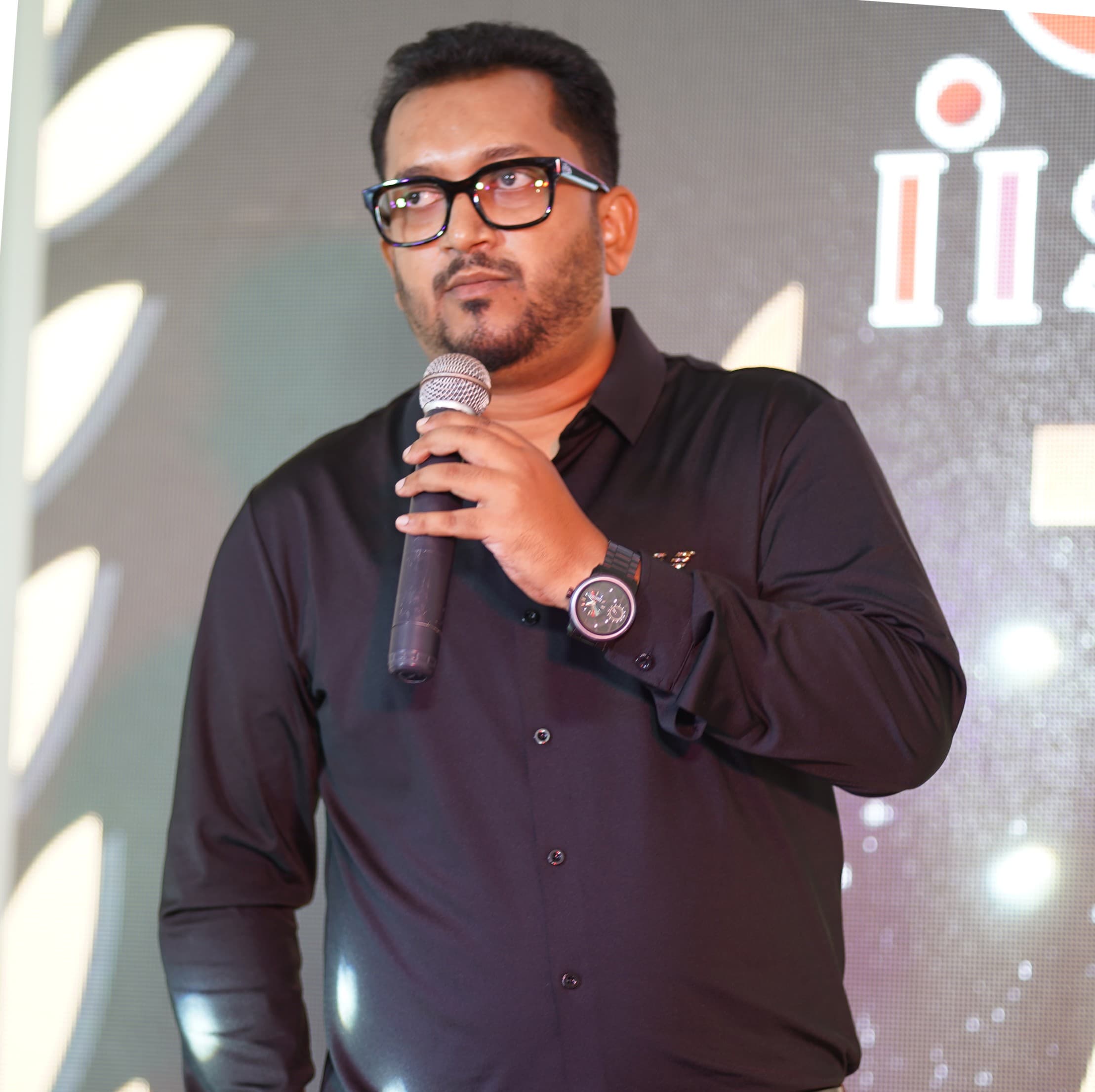 Mr. Ratnadeep Debroy